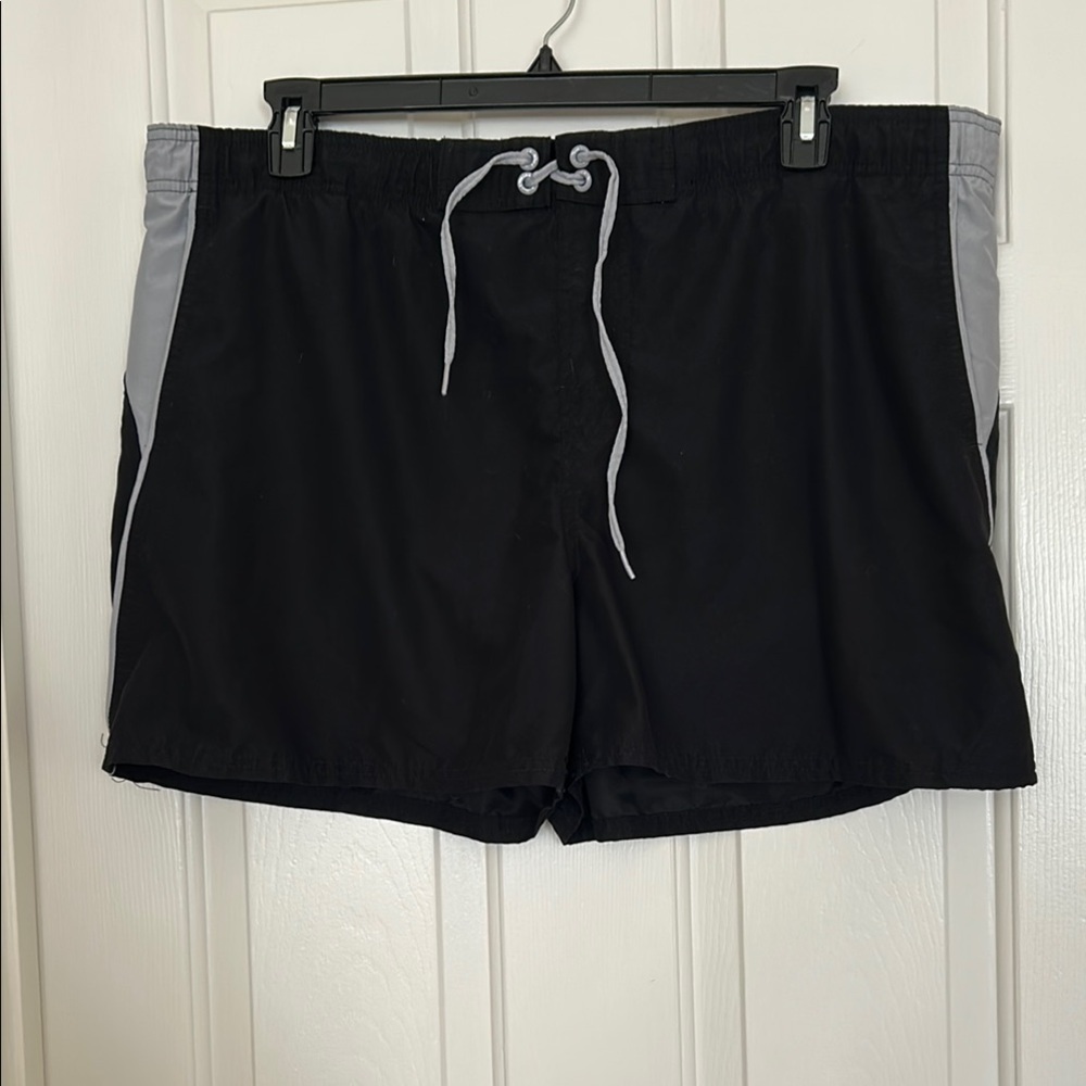 Nike Black / Grey Athletic Shorts Sz CL